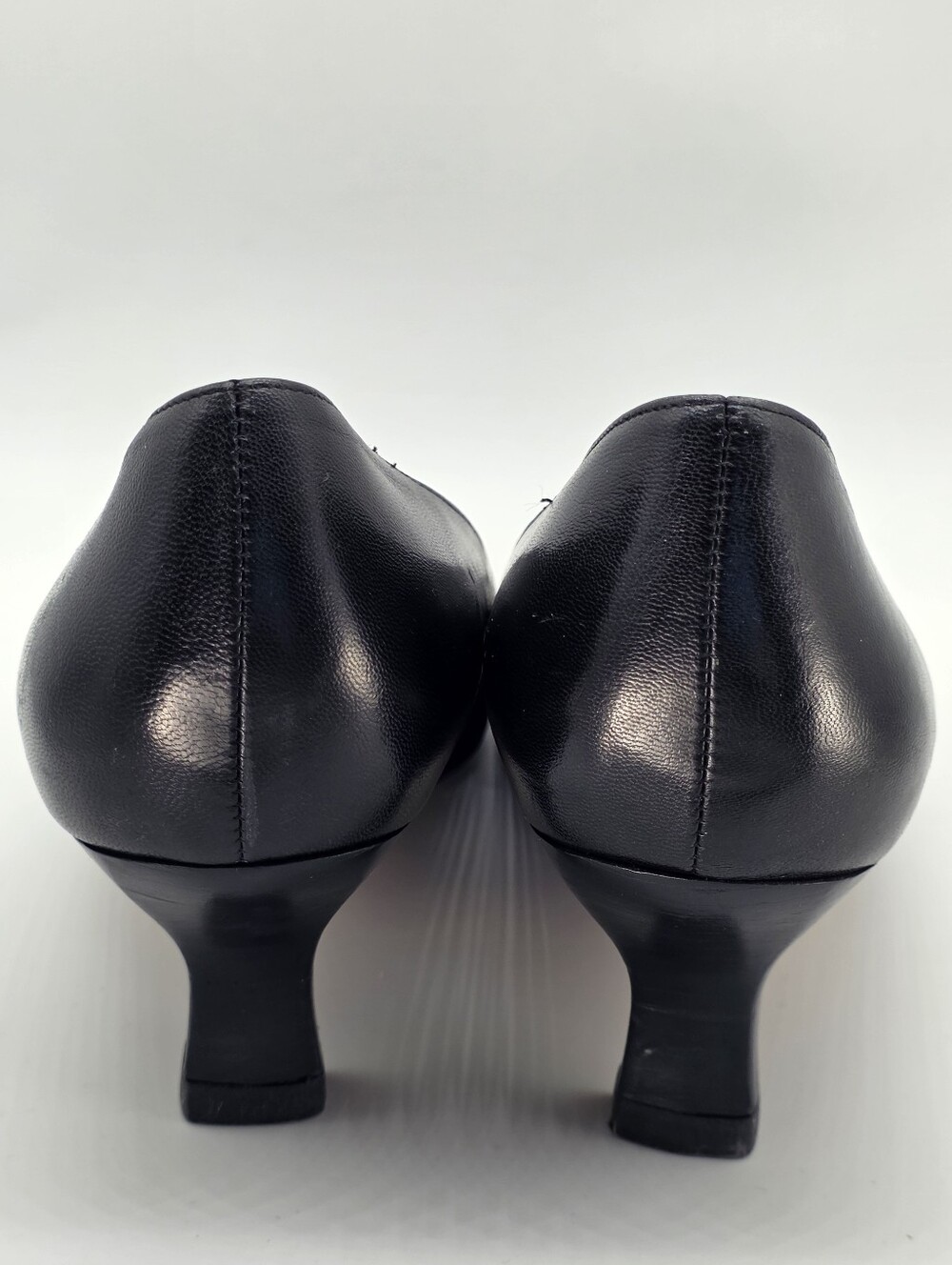 Antonio Melani Black Leather Square Toe Bow Kitten Heel Pumps Shoes Size 7.5 - Picture 6 of 16